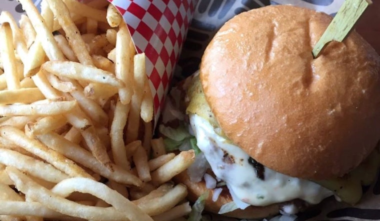 Indianapolis' 5 favorite spots for budget-friendly burgers