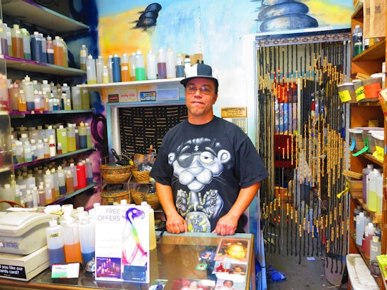 Inside Your Scents Trading, With 33 Years On Divisadero