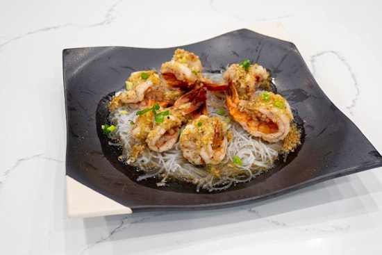 New Chinese spot Qi Steam Kitchen debuts in Mid-Wilshire