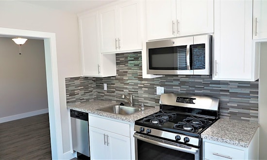 Budget apartments for rent in Midtown - Winn Park Capital Avenue, Sacramento
