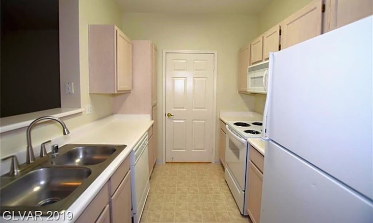 Budget apartments for rent in McCullough Hills, Henderson