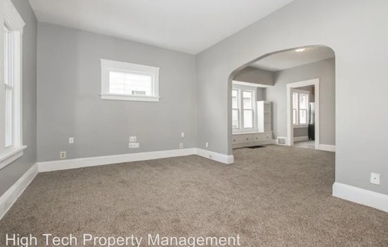 What apartments will $800 rent you in West Boulevard, this month?
