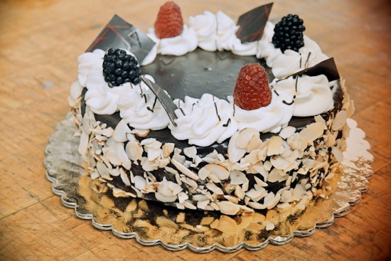 Fresno's top 4 bakeries to visit for cakes, pastries and Chinese treats