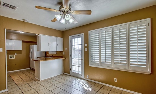 What apartments will $1,000 rent you in Northeast El Paso, this month?
