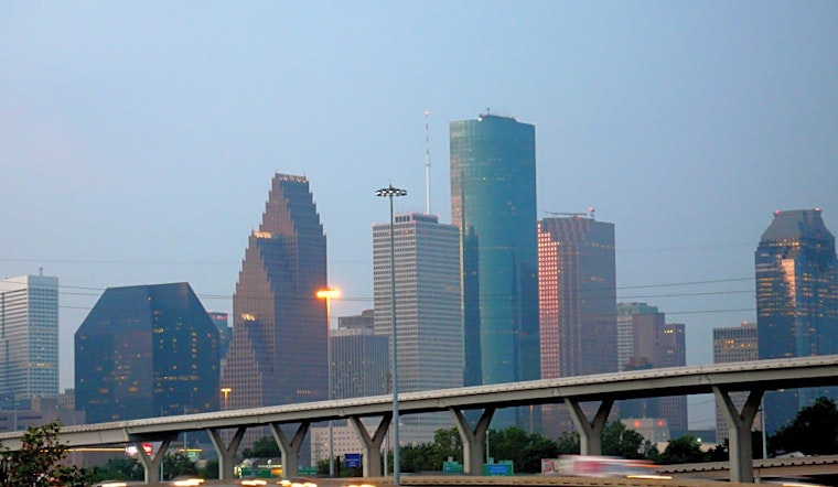 Top Houston news: Security guard shot at apartment complex; search for fugitive continues; more