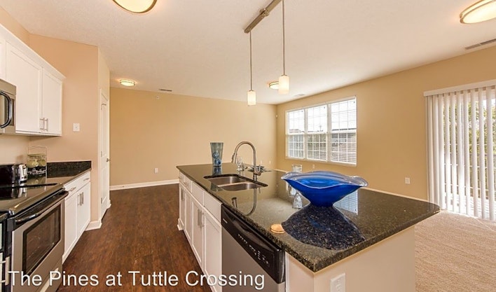 What apartments will $1,000 rent you in Tuttle West, today?