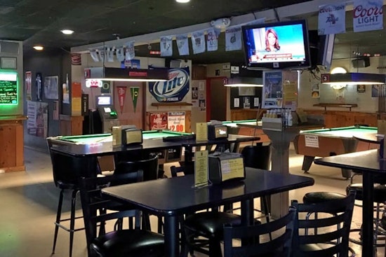 Explore 4 best low-priced sports bars in Phoenix