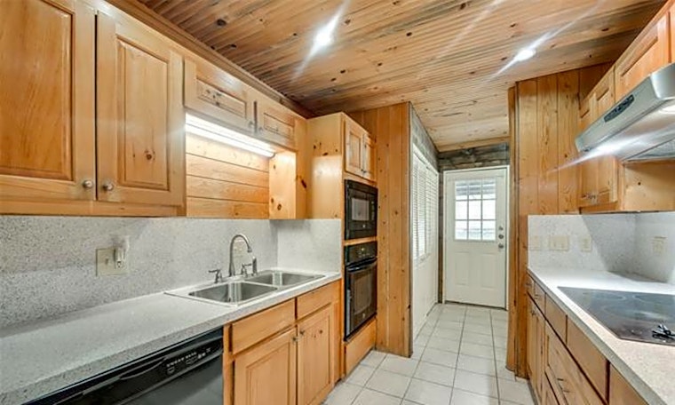 The cheapest apartments for rent in Southwest Arlington