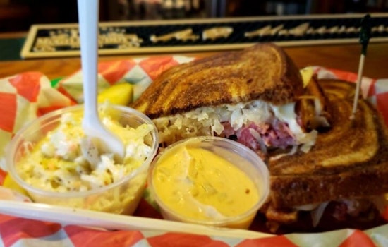 Milwaukee's 3 best Irish pubs (that won't break the bank)
