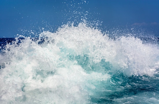 Top San Diego news: Pier damaged by high surf; student attacked, robbed near campus; more