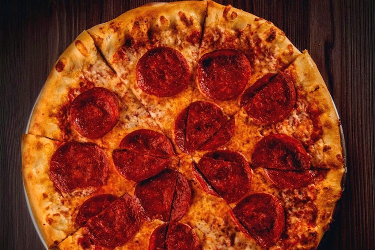 CutiePies Pizza and Bar makes Uptown debut