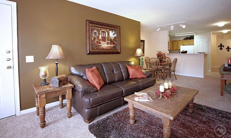 What apartments will $1,000 rent you in East Arlington, today?