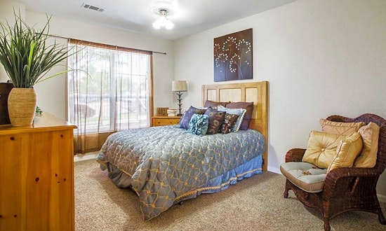Apartments for rent in Aurora: What will $2,200 get you?