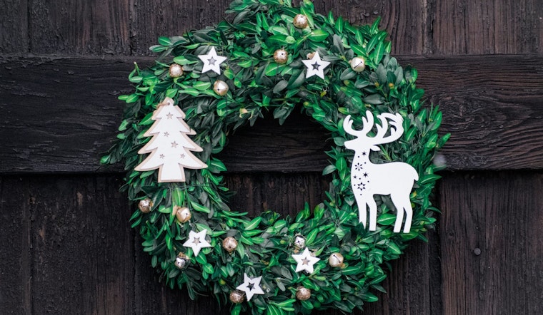Top Boston news: Wreath thief caught on camera; protesters support impeachment; more