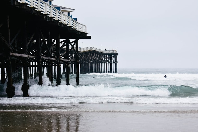 Top San Diego news: Boy stuck with bloody needle at Liberty Station; pro-impeachment rallies; more