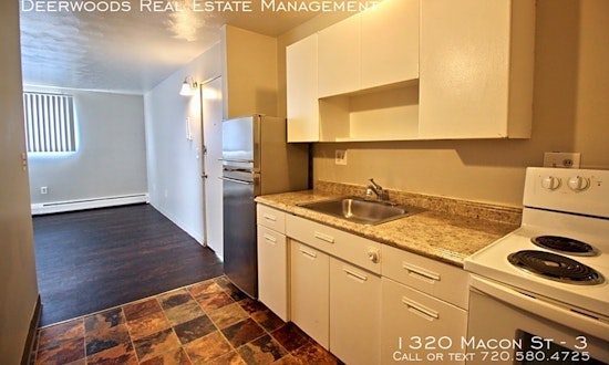 Renting in Aurora: What's the cheapest apartment available right now?