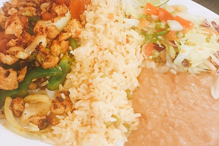 Indianapolis' 3 favorite spots to find inexpensive Salvadoran fare