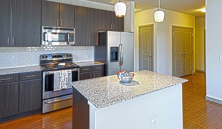 Apartments for rent in Aurora: What will $2,000 get you?