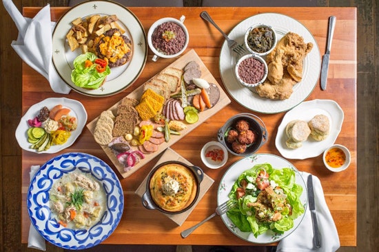 Explore the 5 top spots in Chicago's Andersonville neighborhood