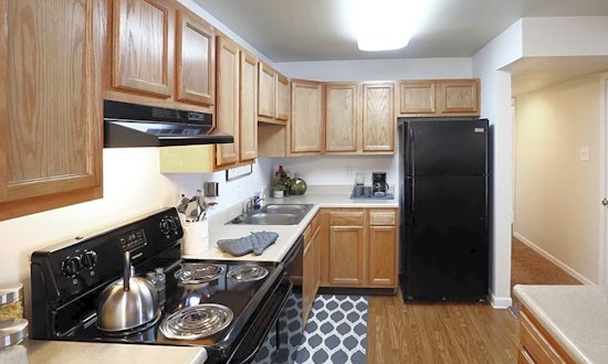 What apartments will $700 rent you in Edgewood, today?