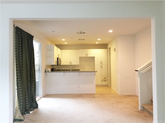 Renting in the LA Metro area: What does $2,800 get you?