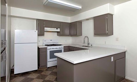 Apartments for rent in Bakersfield: What will $1,400 get you?
