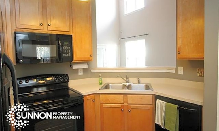 What apartments will $1,500 rent you in Harwood Lane, this month?