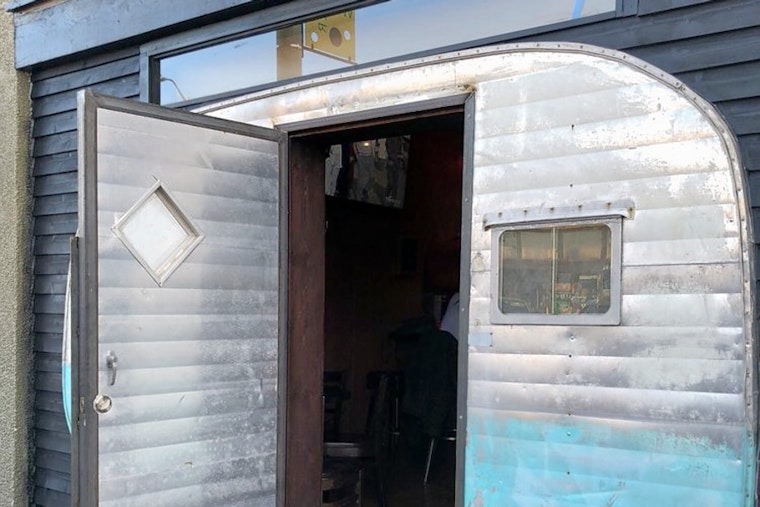 Trailer treasure: Quirky eatery Dottie's Double Wide debuts in Highland Park