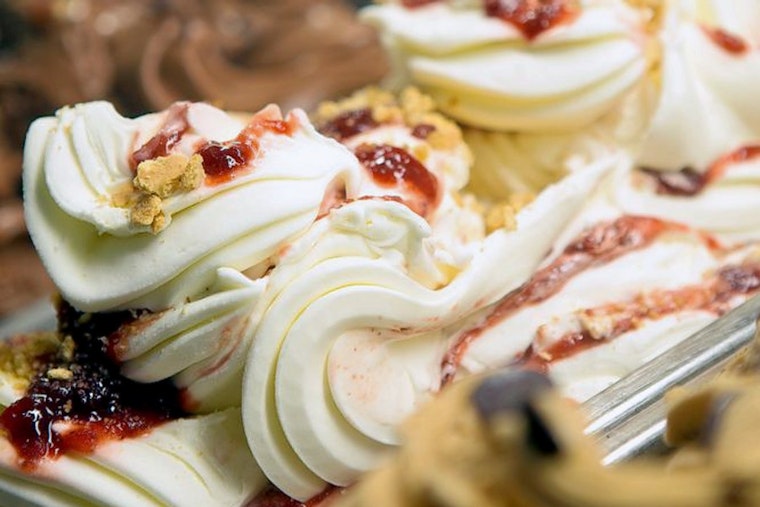 Gelato Paradiso makes Bouldin debut with desserts and more