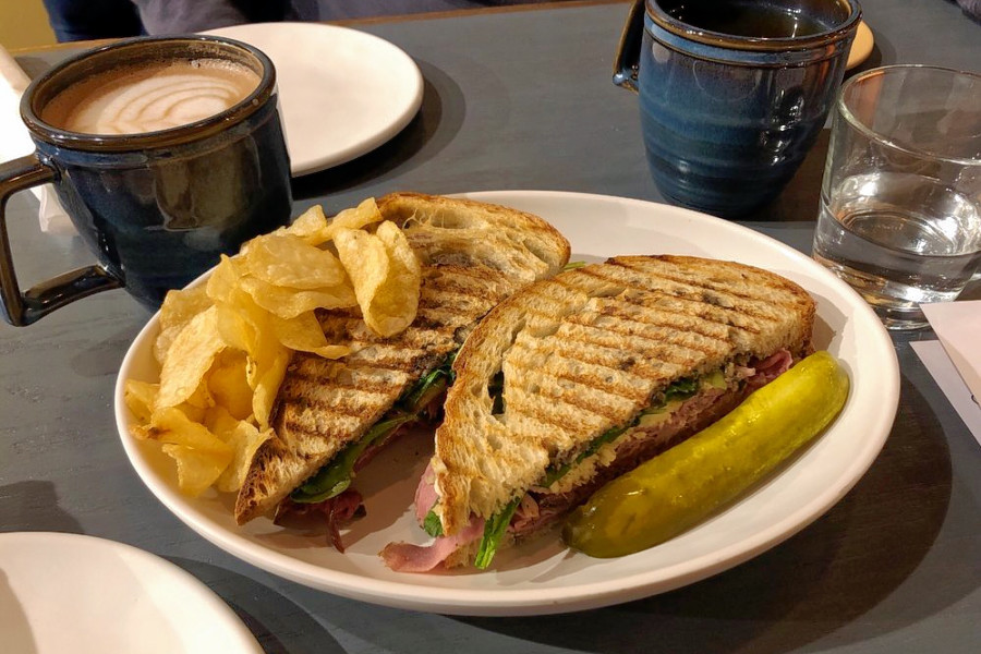 New Printers Row cafe The Grail Cafe opens its doors