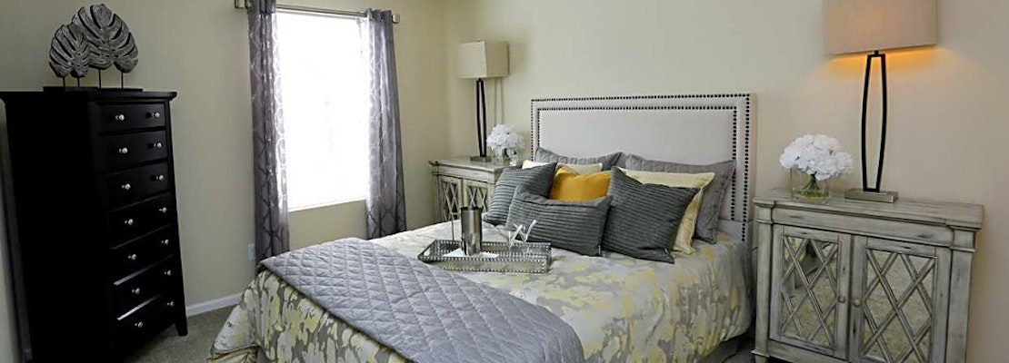 What apartments will $1,400 rent you in Northeast Colorado Springs, this month?