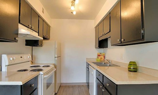 Apartments for rent in Aurora: What will $1,700 get you?