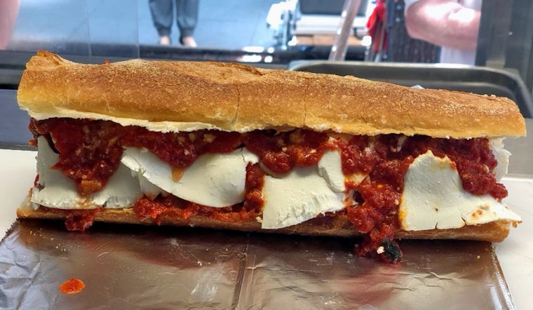 Royal entrance: Italian sandwich truck The Queen and the Prince arrives in Theater District