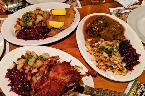 Explore the 5 top spots in Chicago's North Center neighborhood