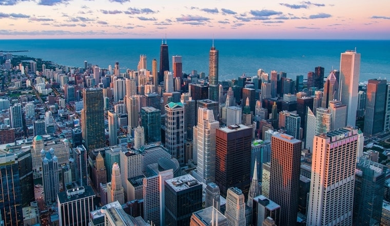 Top Chicago news: Robbers pose as rideshare drivers; Tuesday marks first day without shootings; more