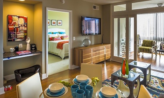 What apartments will $2,500 rent you in Mount Vernon Square, today?