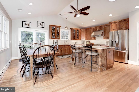What's the priciest residential rental on the market in Arlington?