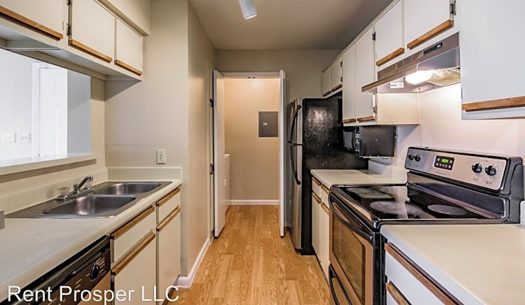 What apartments will $1,000 rent you in South Semoran today?