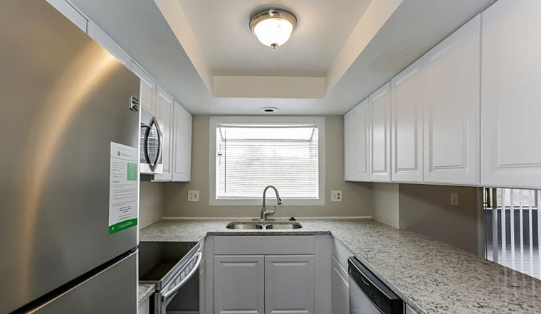 Apartments for rent in Aurora: What will $2,200 get you?