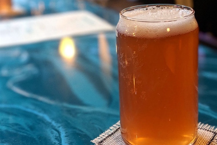 New Northwest Caribbean spot R&R Bar opens its doors