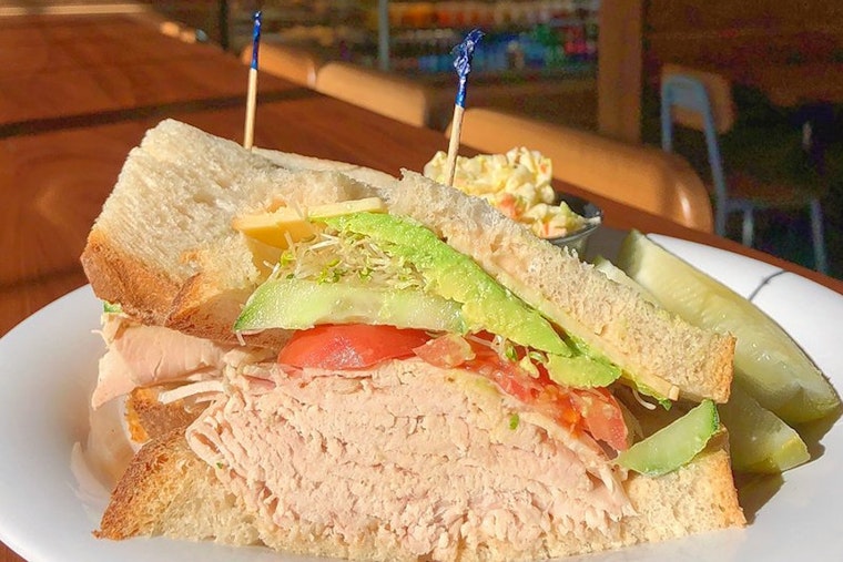 Old New York Deli & Bakery opens its doors in Woodland Hills