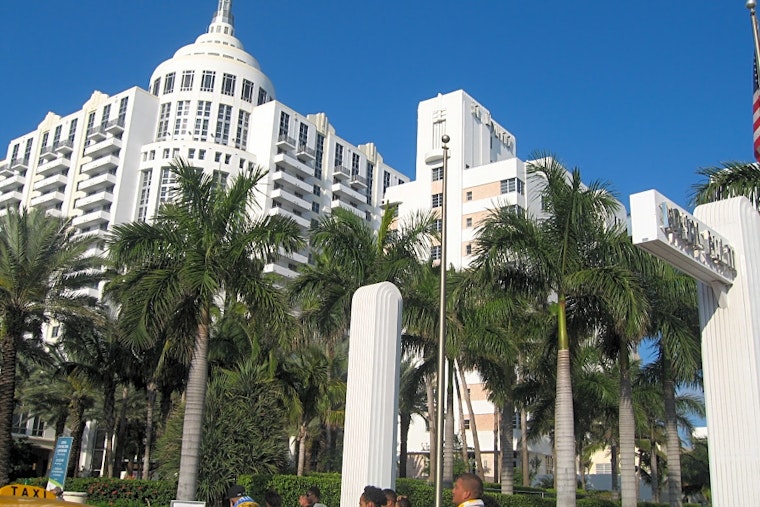 Top Miami news: Firefighter injured in elevator shaft fall; bail industry backs state attorney; more