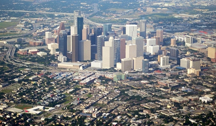 Top Houston news: Teen fatally shot outside high school; Steven 'Rocket' Rosen dies; more