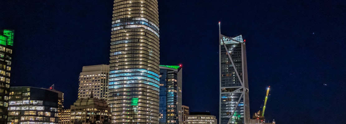 LED art installation debuts tonight atop Salesforce Tower