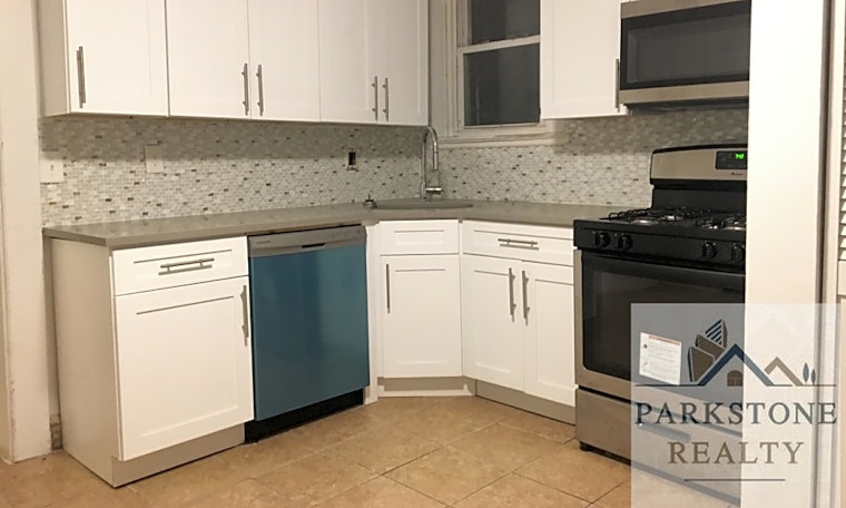 What apartments will $1,400 rent you in Greenville, this month?