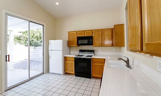 What apartments will $1,600 rent you in Green Valley Ranch, right now?