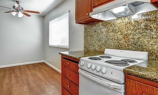 What apartments will $2,600 rent you in Ortega, today?