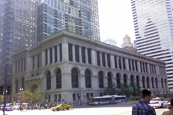 Top Chicago news: Wanted oligarch linked to Trump's circle; 25 apply to be city's top cop; more