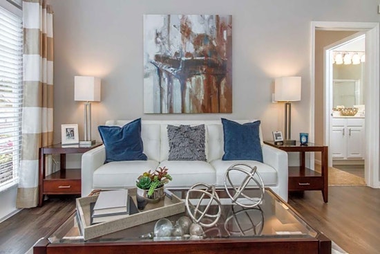 What apartments will $1,300 rent you in Tampa Palms, this month?