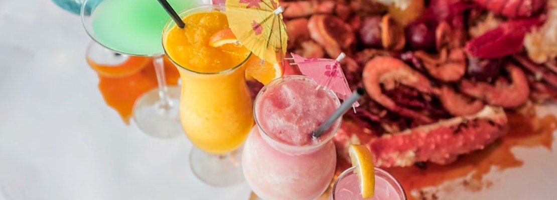 New Northeast Airport Cajun/Creole spot Hook & Reel Cajun Seafood & Bar opens its doors